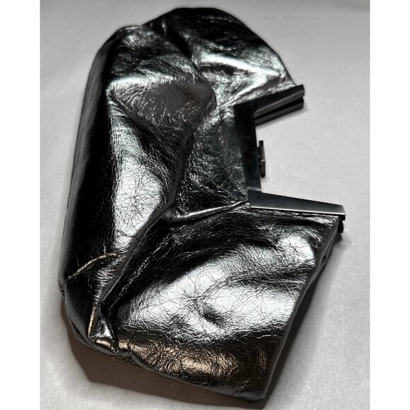 Maison Etnad | Norah Metallic Silver Leather Frame Structural Clutch Bag - Picture 3 of 7